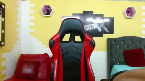 bull_cam online show from October 19, 4:10 pm