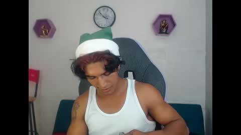 bull_cam online show from December 14, 2:18 am