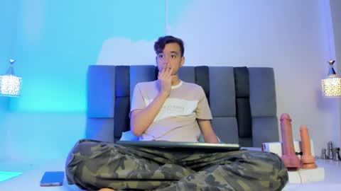 Snapshot of bunny_maxxi chatting on October 15, 12:24 pm bunny online show from October 15, 12:24 pm