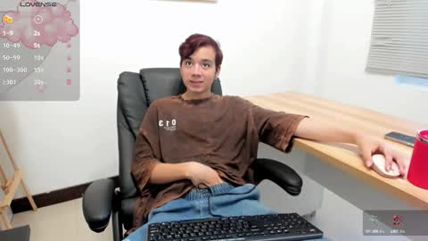 Snapshot of bunny_maxxi chatting on September 24, 12:36 pm bunny online show from September 24, 12:36 pm