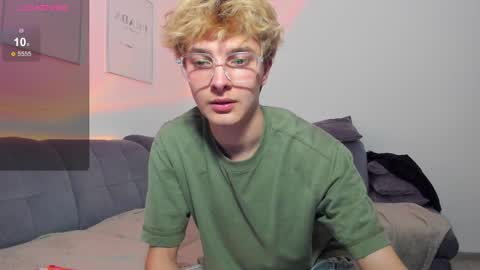 BunnyBlush online show from April 6, 4:42 am