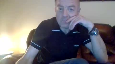 burnleyguy1977 online show from May 24, 12:16 am