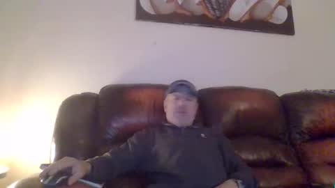 burnleyguy1977 online show from May 18, 5:02 am