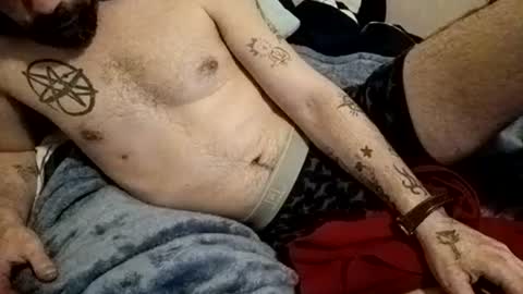 Snapshot of buster18hymen chatting on March 1, 10:24 am Buster18Hymen online show from March 1, 10:24 am