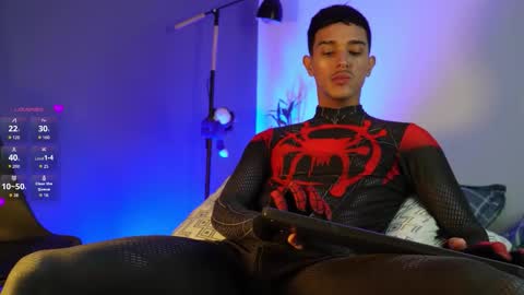 Snapshot of busterspinter chatting on October 7, 12:09 pm Buster independent model online show from October 7, 12:09 pm