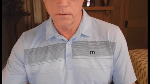 Snapshot of buttnakedfun954737 chatting on February 4, 8:59 pm Miles online show from February 4, 8:59 pm