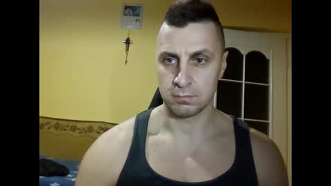 bzykacz1988 online show from December 16, 4:14 pm