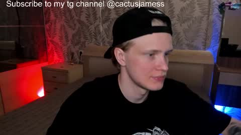 Snapshot of cactusjames_69 chatting on October 8, 4:00 pm James online show from October 8, 4:00 pm