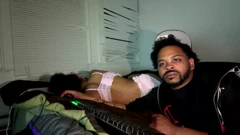 longjohns online show from April 9, 6:19 am