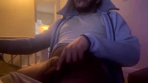 Snapshot of cakezoverfakez chatting on March 5, 12:11 pm longjohns online show from March 5, 12:11 pm