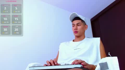 Valerio  online show from February 22, 8:26 pm