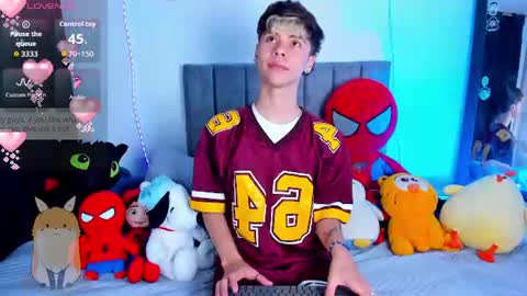 callum online show from June 25, 4:15 am