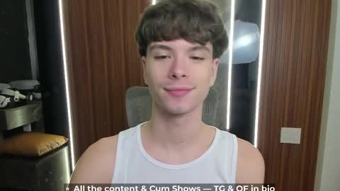 Hey I am Calvin  online show from May 9, 5:25 pm