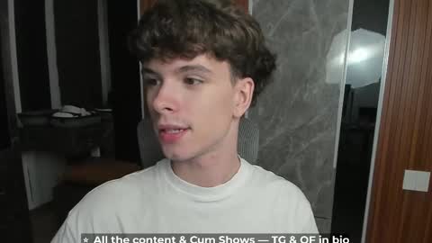 Hey I am Calvin  online show from May 16, 5:11 pm