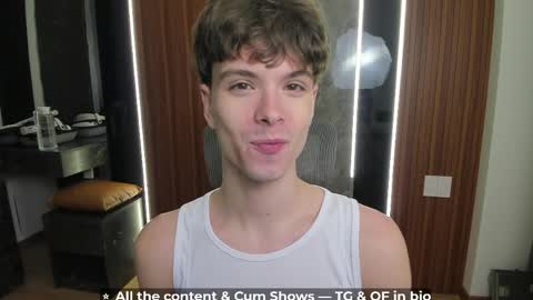 Hey I am Calvin  online show from May 10, 5:36 pm
