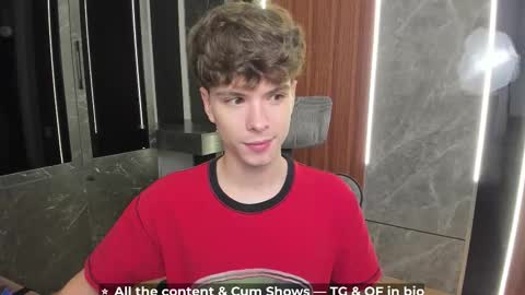 Hey I am Calvin  online show from March 29, 5:24 pm