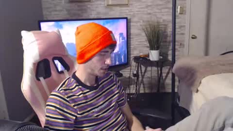 calvin_tanner online show from December 27, 4:04 am