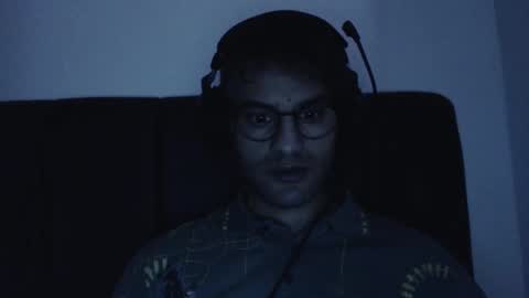 Calvinjohnlad online show from December 11, 1:00 pm