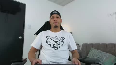 cam_xman online show from March 16, 1:04 pm