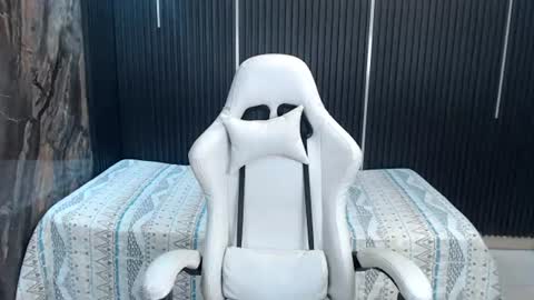 cam_xman online show from July 25, 2:19 am