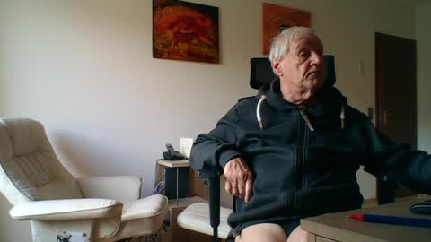 camcologne online show from March 31, 9:00 am