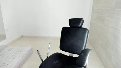 camilo887868 online show from May 11, 7:22 pm