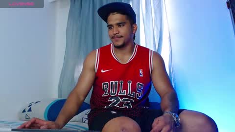 camilo_contre21 online show from December 20, 8:12 pm