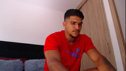 camilo_contre21 online show from September 29, 7:21 pm