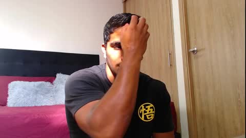 camilo_contre21 online show from September 22, 9:25 pm