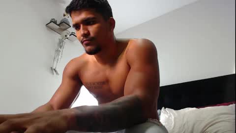 camilo_contre21 online show from October 8, 10:03 pm