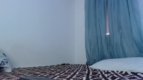 camilo_contre21 online show from February 17, 8:36 pm