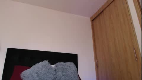 camilo_contre21 online show from October 2, 6:01 pm