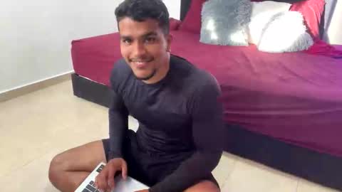 camilo_contre21 online show from October 4, 9:52 pm
