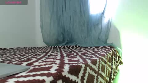 camilo_contre21 online show from December 17, 7:26 pm