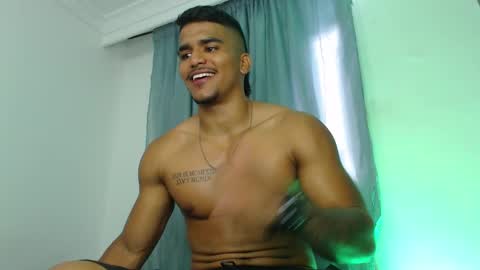 camilo_contre21 online show from March 4, 6:50 pm