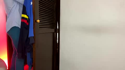 camilo_contre21 online show from February 7, 9:58 pm