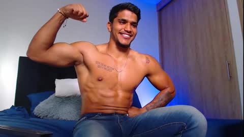 camilo_contre21 online show from September 15, 9:05 pm
