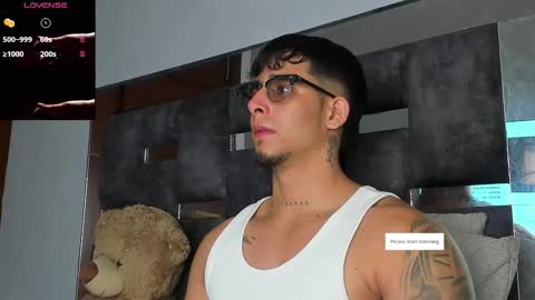   INDEPENDENT MODEL online show from September 10, 3:49 am