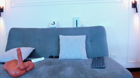 Camilo online show from November 30, 4:14 am