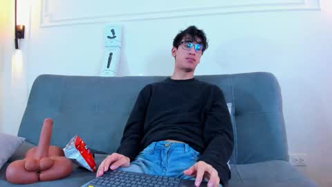 Camilo online show from December 14, 3:13 am