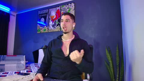 Snapshot of camiloalvarezzz3 chatting on December 30, 1:58 pm CAMILO online show from December 30, 1:58 pm