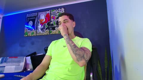 Snapshot of camiloalvarezzz3 chatting on January 30, 12:18 am CAMILO online show from January 30, 12:18 am