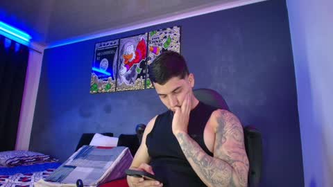 Snapshot of camiloalvarezzz3 chatting on January 31, 1:33 am CAMILO online show from January 31, 1:33 am