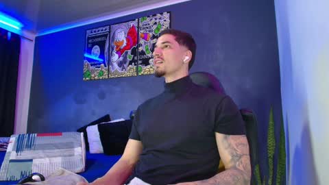Snapshot of camiloalvarezzz3 chatting on January 29, 1:28 pm CAMILO online show from January 29, 1:28 pm