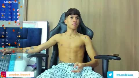 Snapshot of camilobass_ chatting on February 21, 1:11 am Camilo Bass online show from February 21, 1:11 am