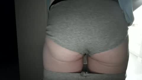 cammyman6900 online show from April 28, 4:39 am