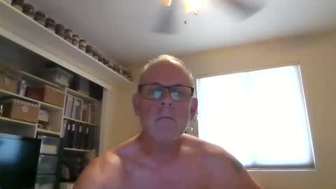 Snapshot of camperjay chatting on September 16, 8:42 pm james online show from September 16, 8:42 pm