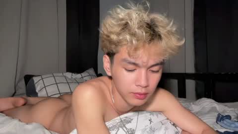 Ethan online show from March 21, 4:33 pm