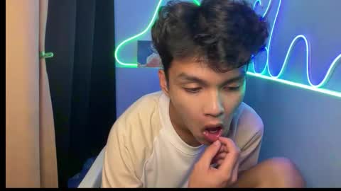 Snapshot of camwithethan chatting on September 13, 12:17 pm Ethan online show from September 13, 12:17 pm