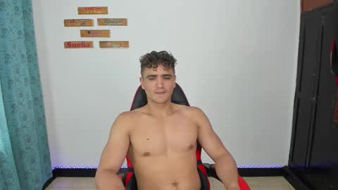 Snapshot of capitan_jones007 chatting on October 2, 6:23 pm jones online show from October 2, 6:23 pm